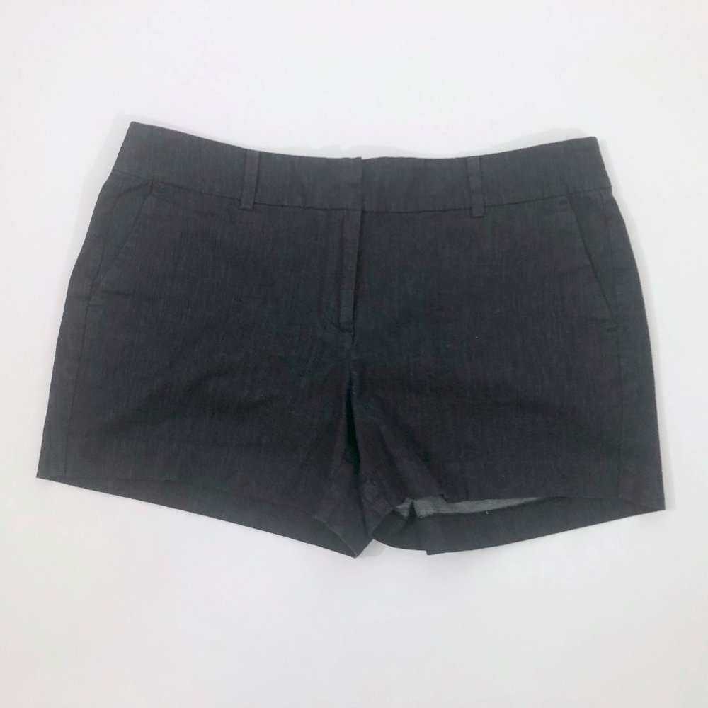 EUC Ann Taylor Signature Petite 8 Black 4 Pocket Denim ShortsEUC  Great looking